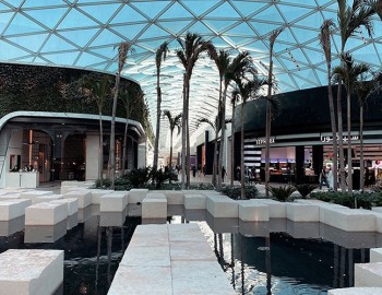 Control of lighting in a luxury restaurant in Kuwait