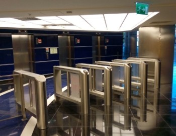 Control of automated doors and access system in bank Sede do Banco de Moçambique – Maputo, Mozambique