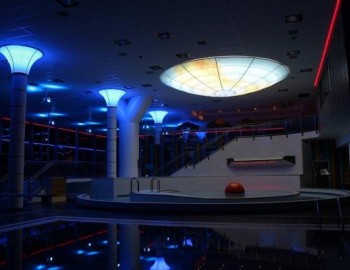 Řídicí systém K7000 firmy KOMPAR řídí efektové osvětlení AquaParku v Pardubicích