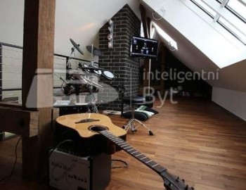 Podkrovní byt, Praha Dejvice