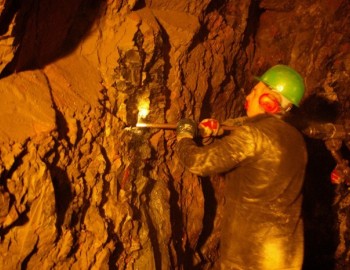 Monitoring experiments in the Tunnel Joseph