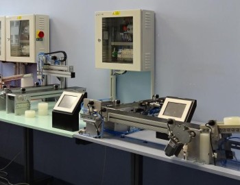 Learning workplaces with Foxtrot at High school in Brno - Czech Republic