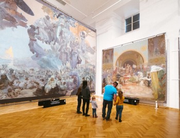 Lighting control of Mucha´s monumental work: The Slav Epic – Moravský Krumlov Castle, Czech Republic