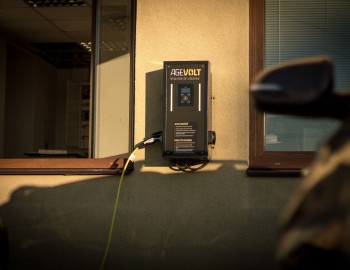 AgeVolt - Revolutionary smart charging stations of electric vehicles