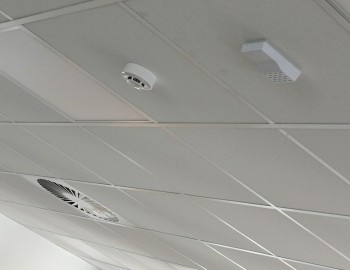 Řízení technologií administrativně-výrobní haly společnosti VIPAX – Lukov, ČR