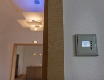 Řízení vytápění rodinného domu a integrace se systémem Lutron - Mnichov, Německo