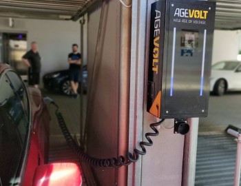 AgeVolt - Revolutionary smart charging stations of electric vehicles