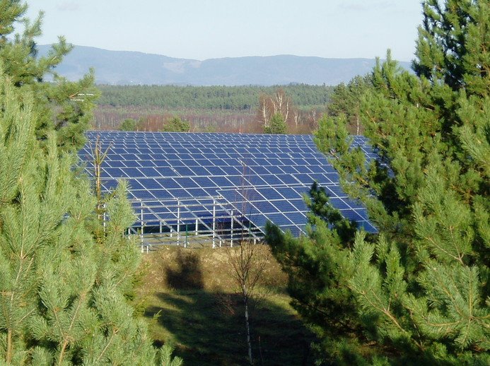 Fotovoltaické elektrárny Kuřívody a Falcon Mimoň